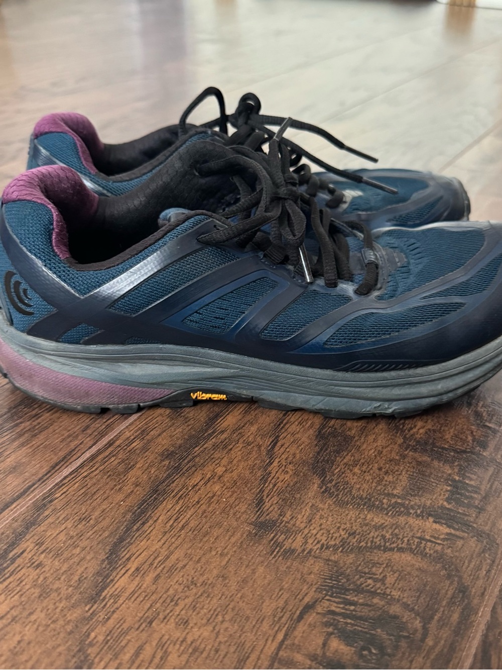 Topo Athletic Ultraventure Trail Running Shoes Navy Plum Size 7